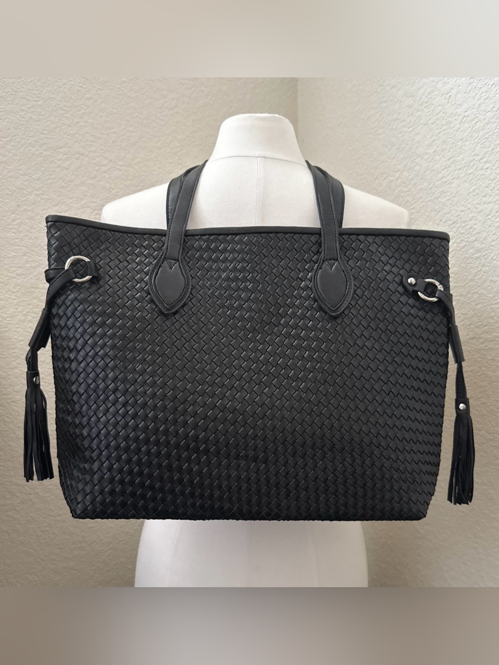 AMOR Women’s Woven Shopper Tote